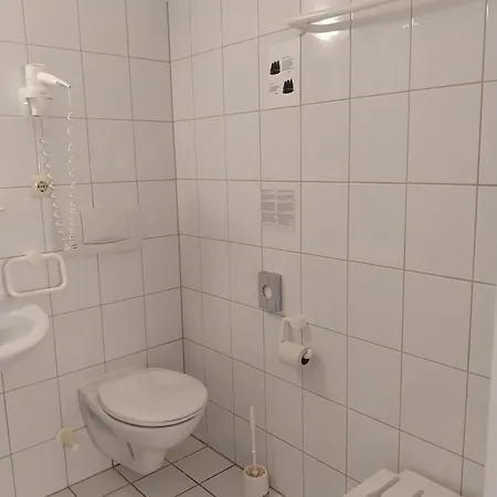 Privat-zimmer In Am Pfahl 3*